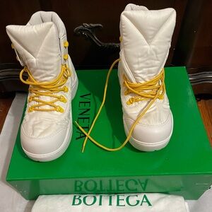Bottega Veneta Bomber Boots, 38